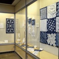 ミニ展示「絞り-糸のmagic-」2014年度の様子