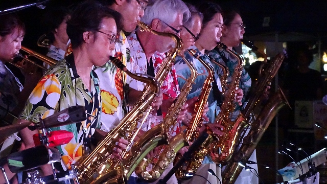 ビッグバンド